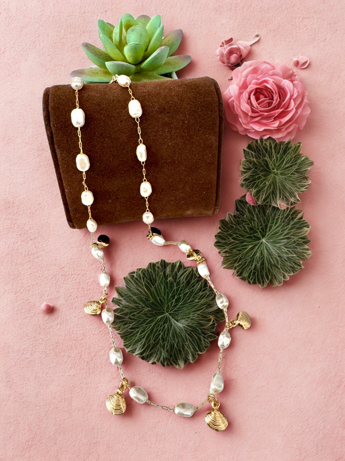 Set Bracelet & Necklace Pearl & Gold Seashell Charm