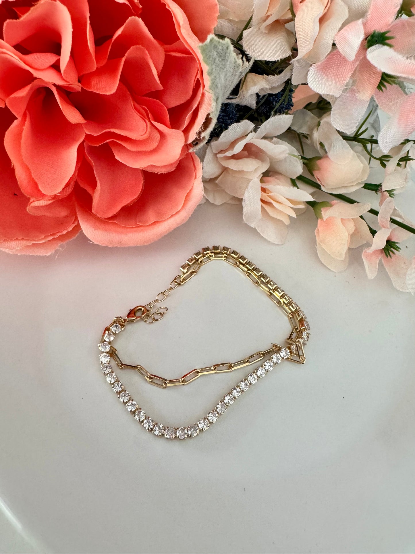 Pulsera doble con circonias y cadena tipo paperclip – Bañada en oro de 18K o rodio