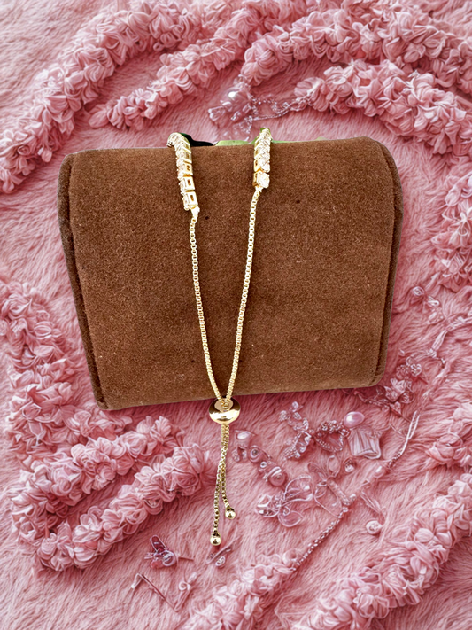 Pulsera ajustable con cadena box y circonias redondas – Bañada en oro de 18K