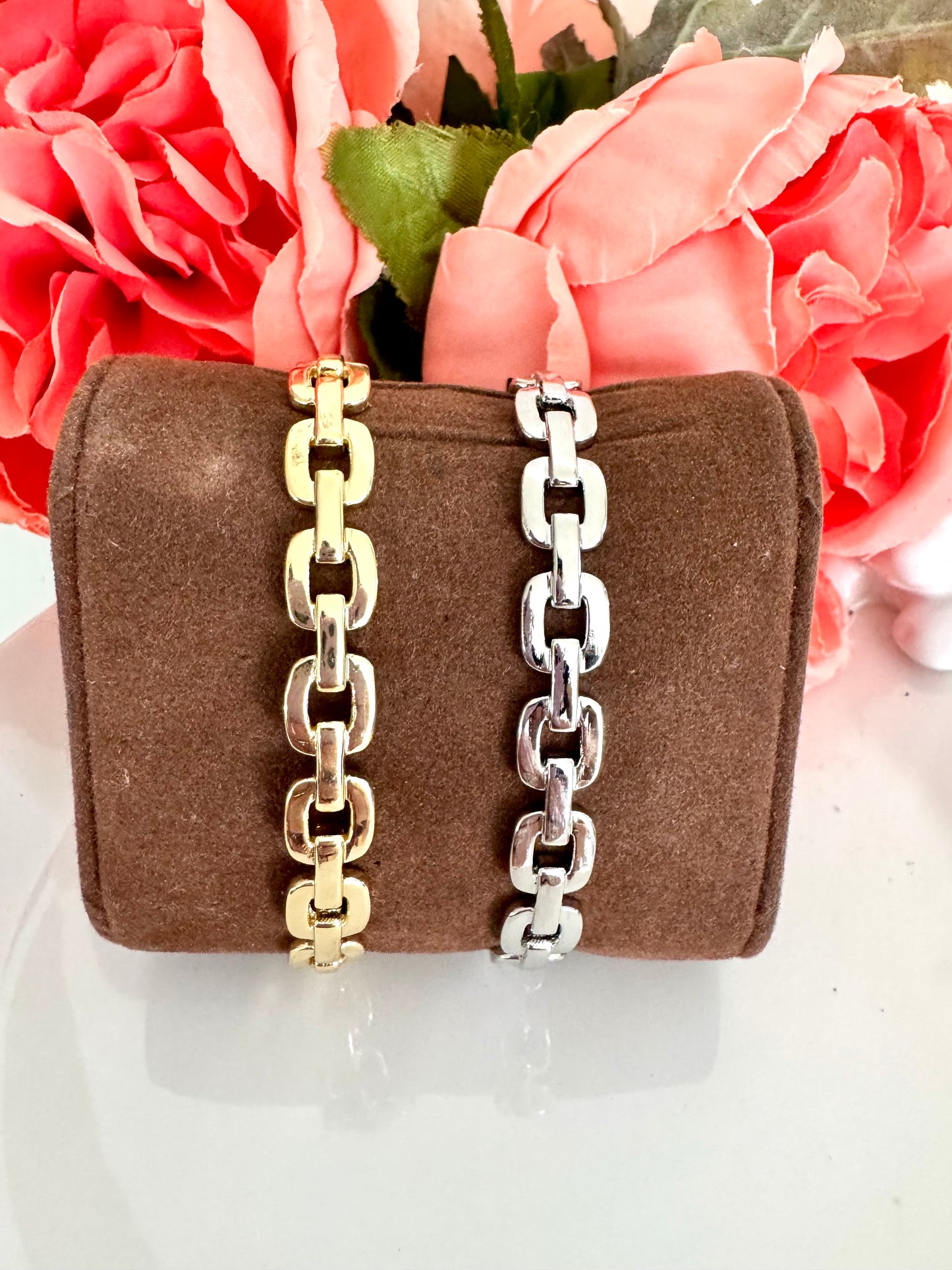 Brazalete estilo cadena tipo cuff – Bañado en oro de 18K