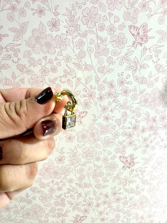 Aretes candado con Dije de Cristal