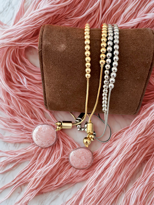 Pulsera ajustable con cuentas doradas 6mm – Bañada en oro de 18K