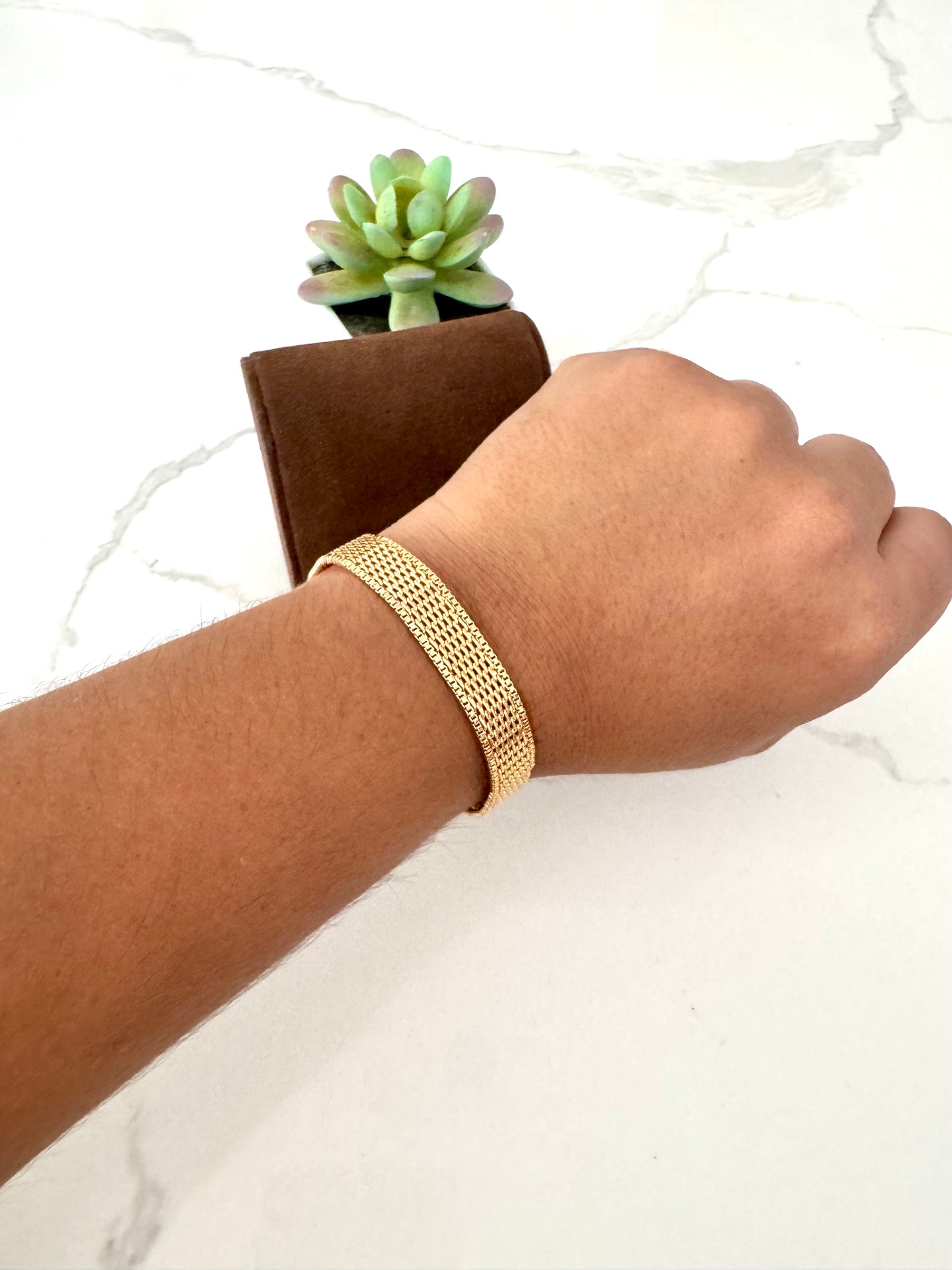 Pulsera de malla dorada – Bañada en oro de 18K