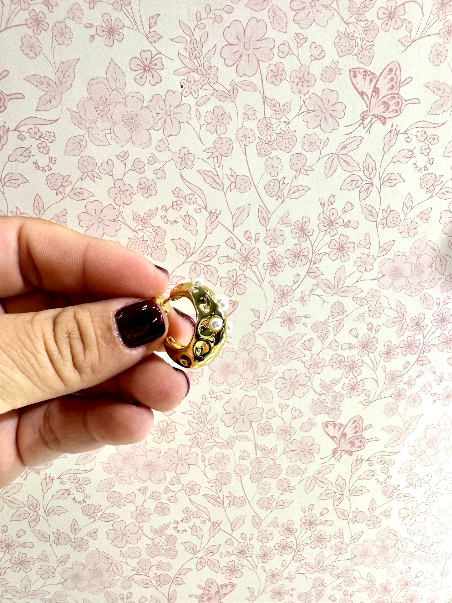 Aretes Aro con Detalle de Perla