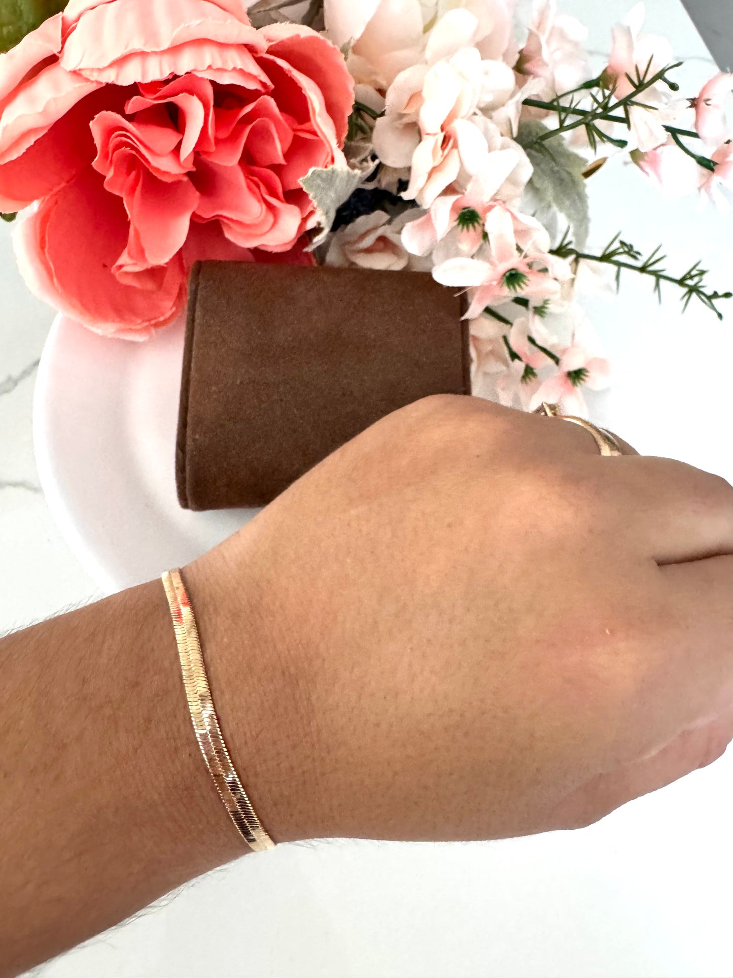 Pulsera estilo herringbone – Bañada en oro de 18K o rodio