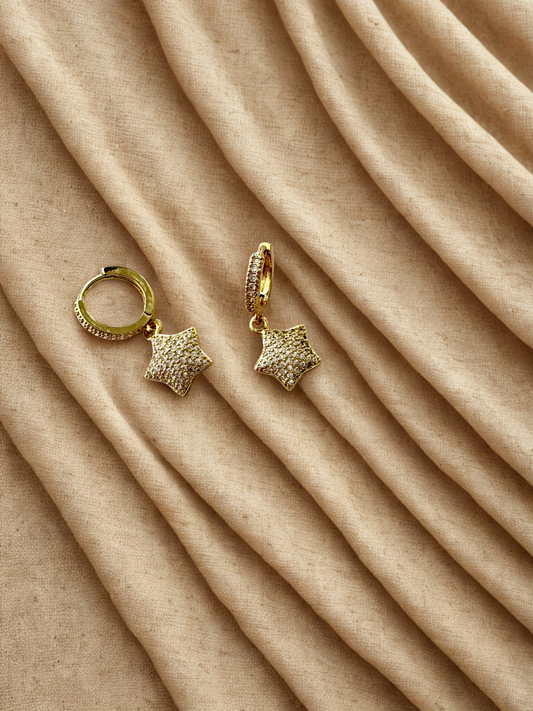 Aretes Estrella con Brillo