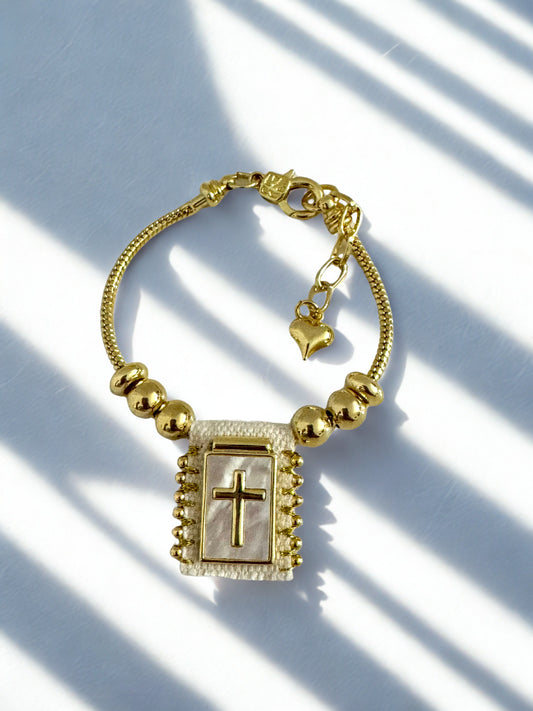 Escapulario de la Santa Cruz