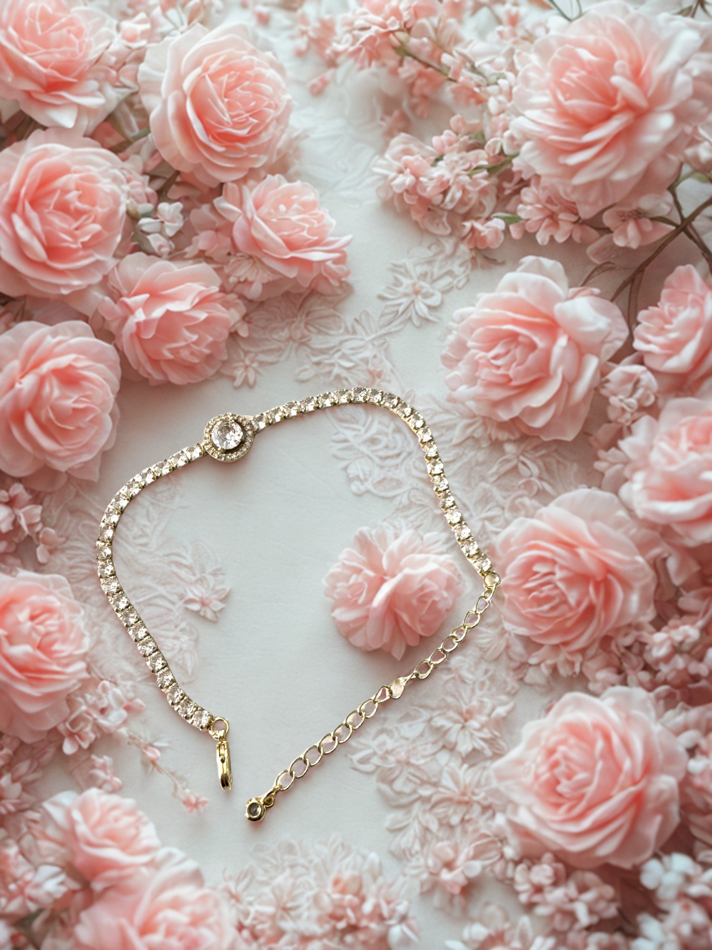 Pulsera de zirconias con Dije Central