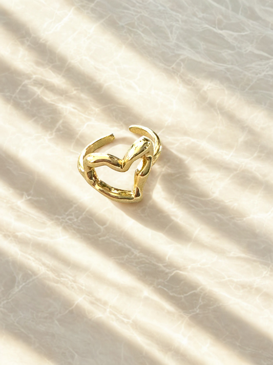 Anillo Corazón Dorado Ajustable