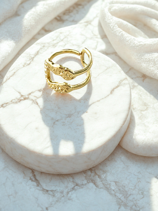 Anillo Dorado Doble Banda Texturizada