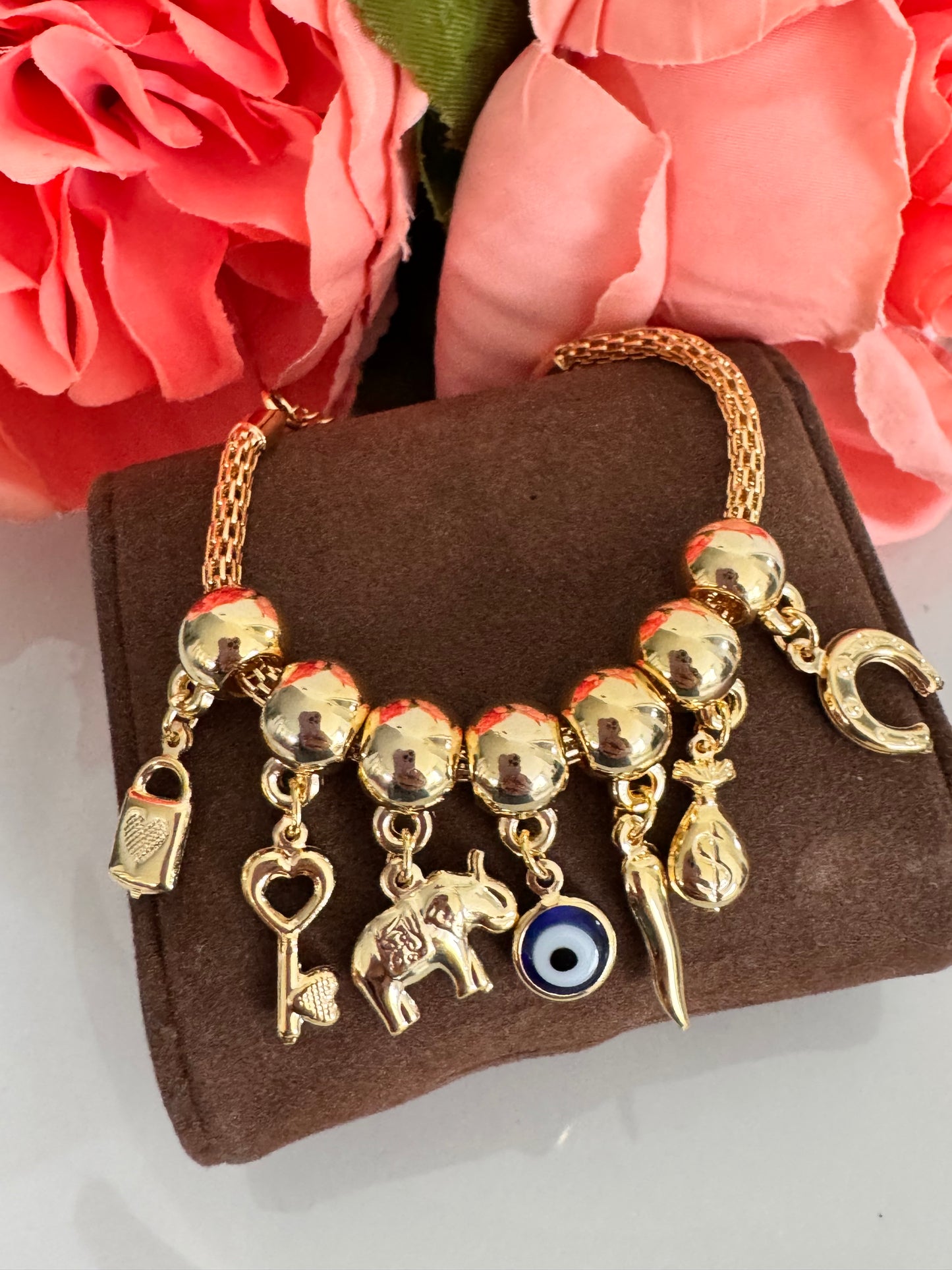 Pulsera con dijes de la suerte – Bañada en oro de 18K o rodio