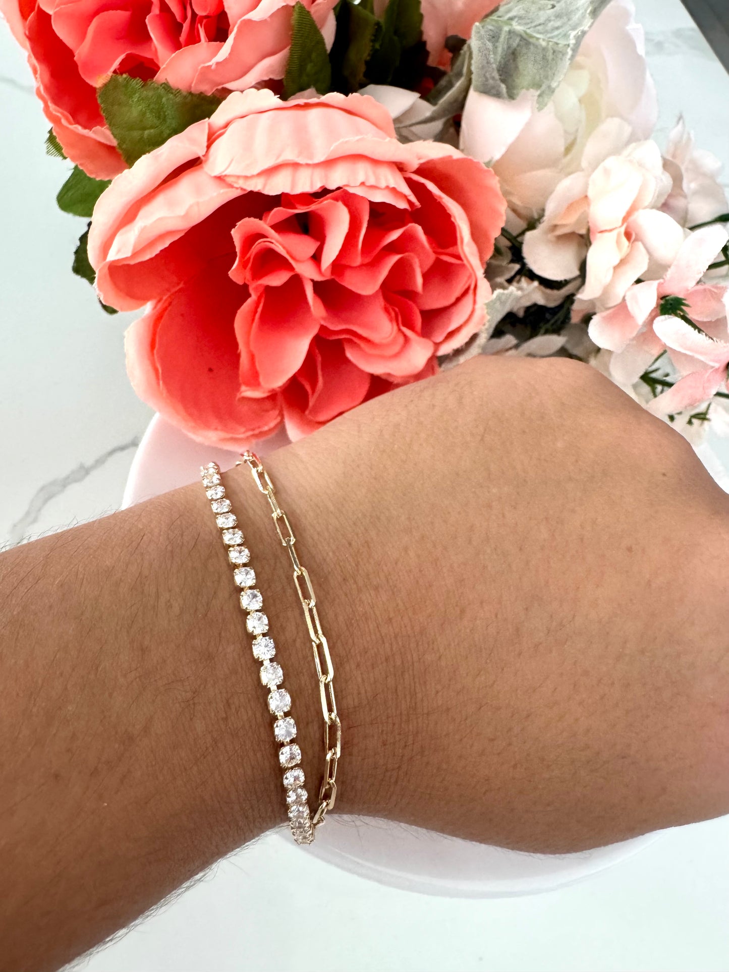 Pulsera doble con circonias y cadena tipo paperclip – Bañada en oro de 18K o rodio