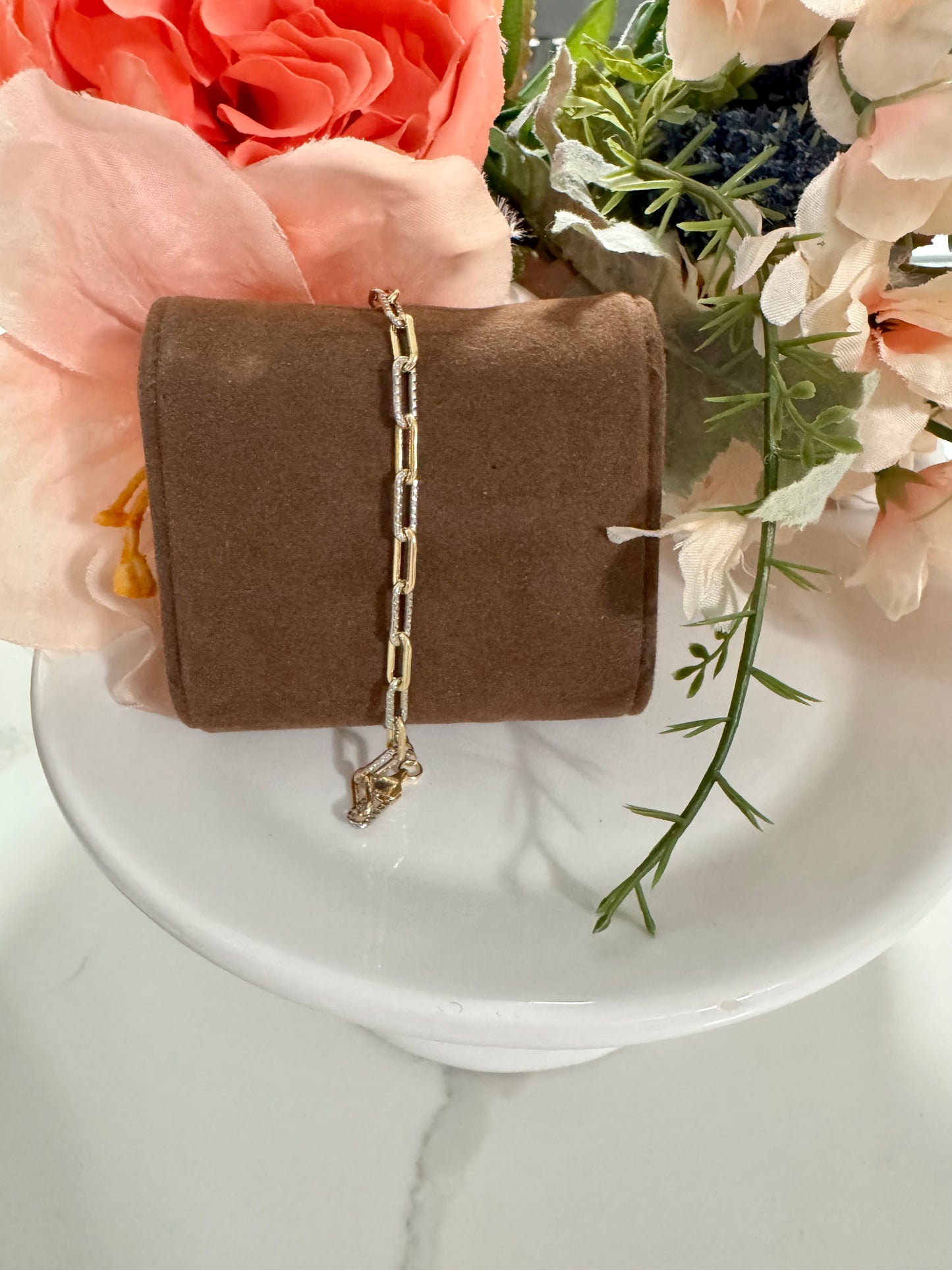 Pulsera bicolor de eslabones tipo paperclip con textura – Bañada en oro de 18K y rodio