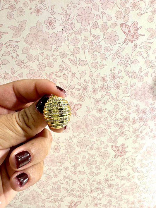 Aretes Ovalados con Detalle de Brillo