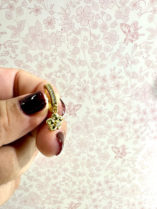 Aretes Flor Dorada